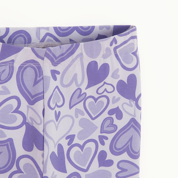 Purple leggings with hearts print