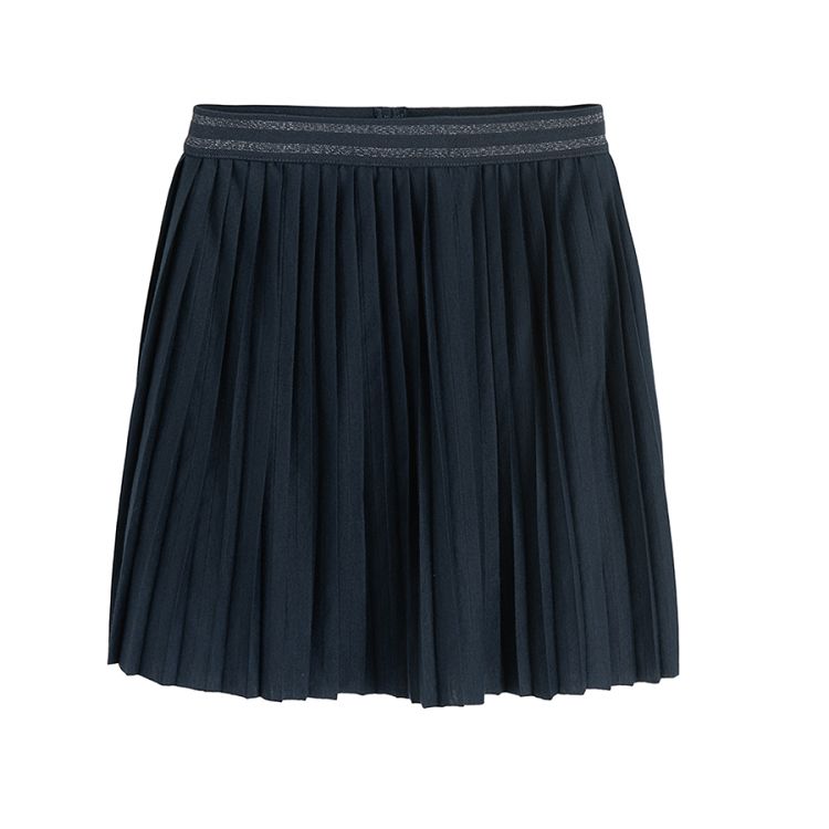 Black pleated skirt with elastic waist