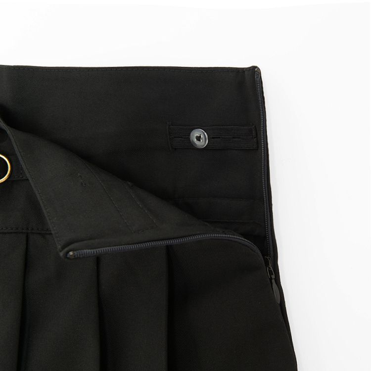 Black pleated skirt