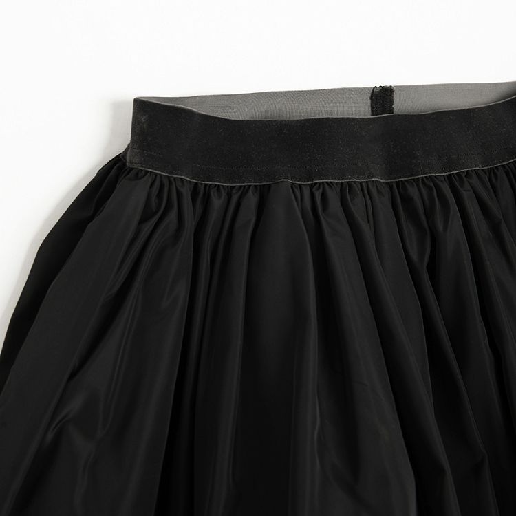 Black full skirt