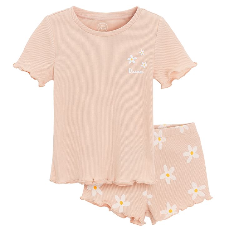 Light pink short sleeve and shorts pyjamas with daisies print