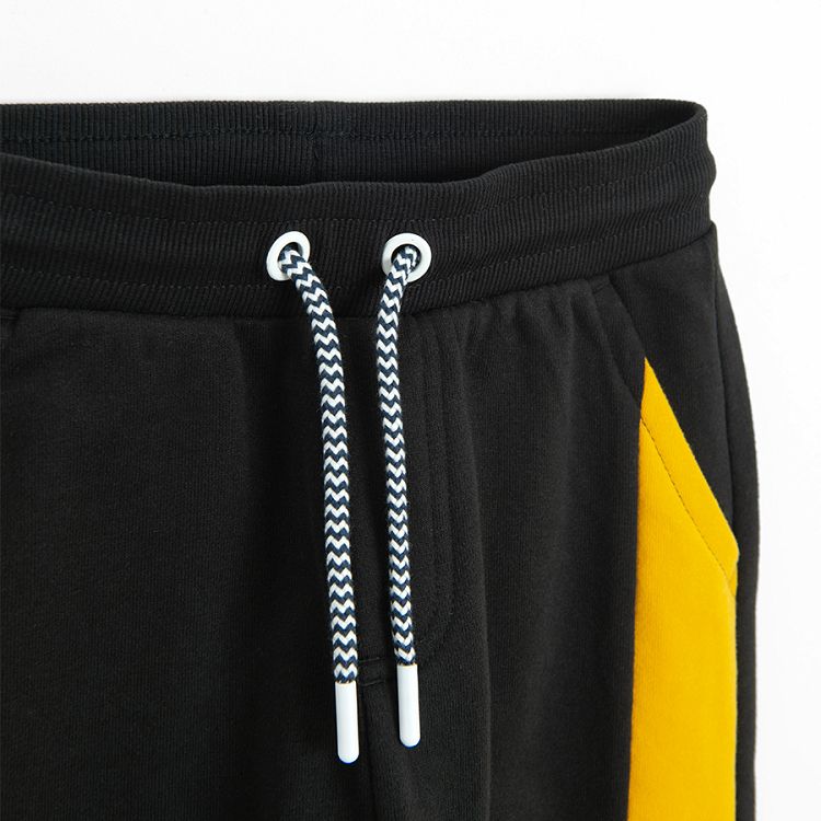 Jogging pants