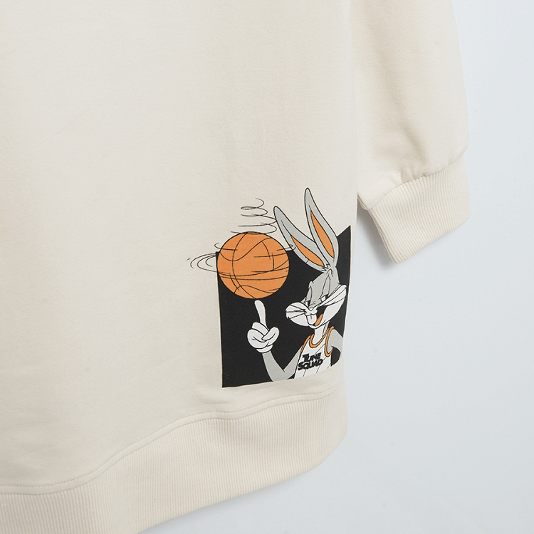 Looney Tunes cream sweatshirt