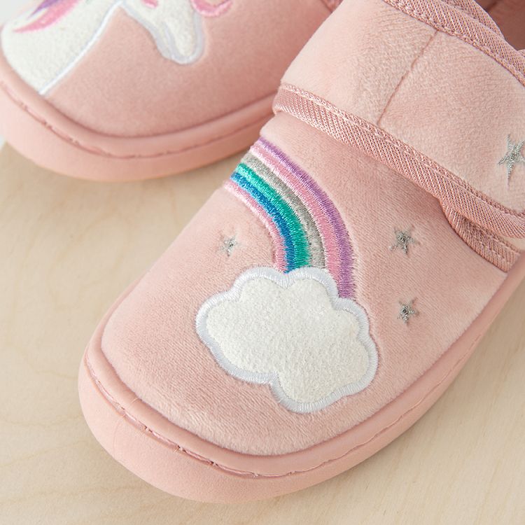 Pink shoes canvas with unicorn print