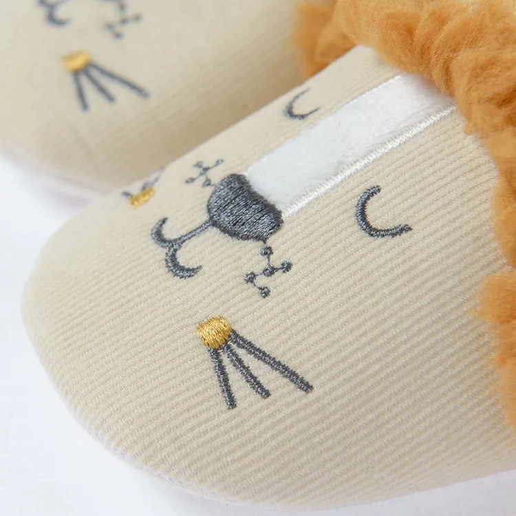 Slippers with a cat print