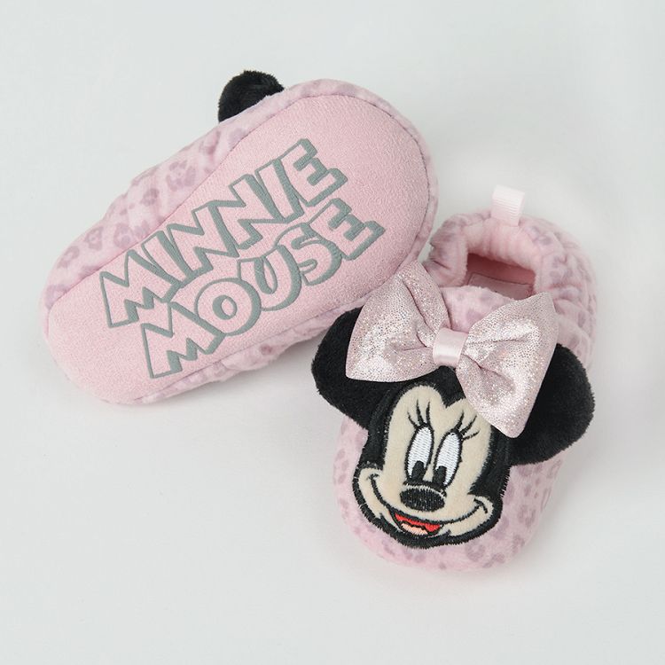 Minnie Mouse pink slippers