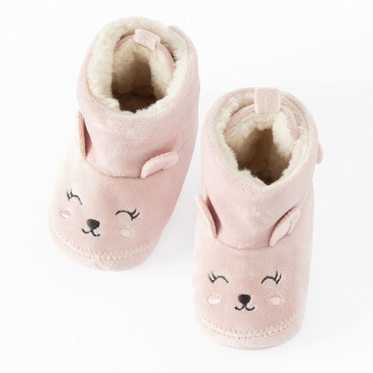 New born slippers with bunny pattern