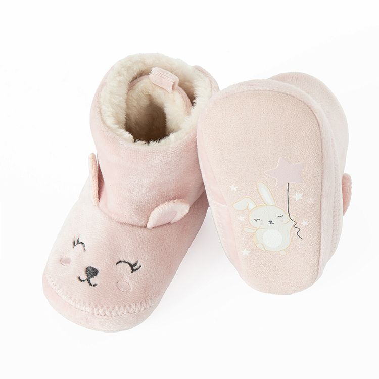 New born slippers with bunny pattern