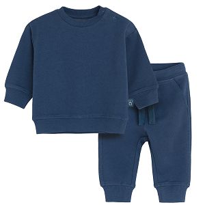 Blue jogging set with adjustable waist and elastic around the ankles