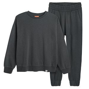 Grey jogging set sweater and joggers