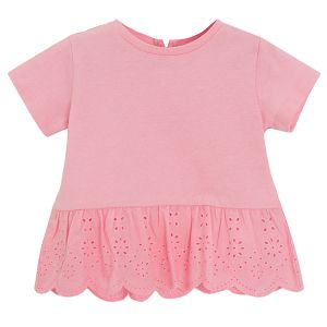 Pink short sleeve T-shirt with embroidered bottom