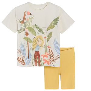 White short sleleve with girl in the desert print and yellow leggings set