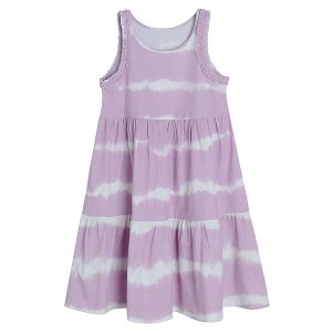 Light violet sleeveless summer dress