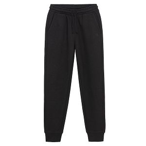 Black jogging pants